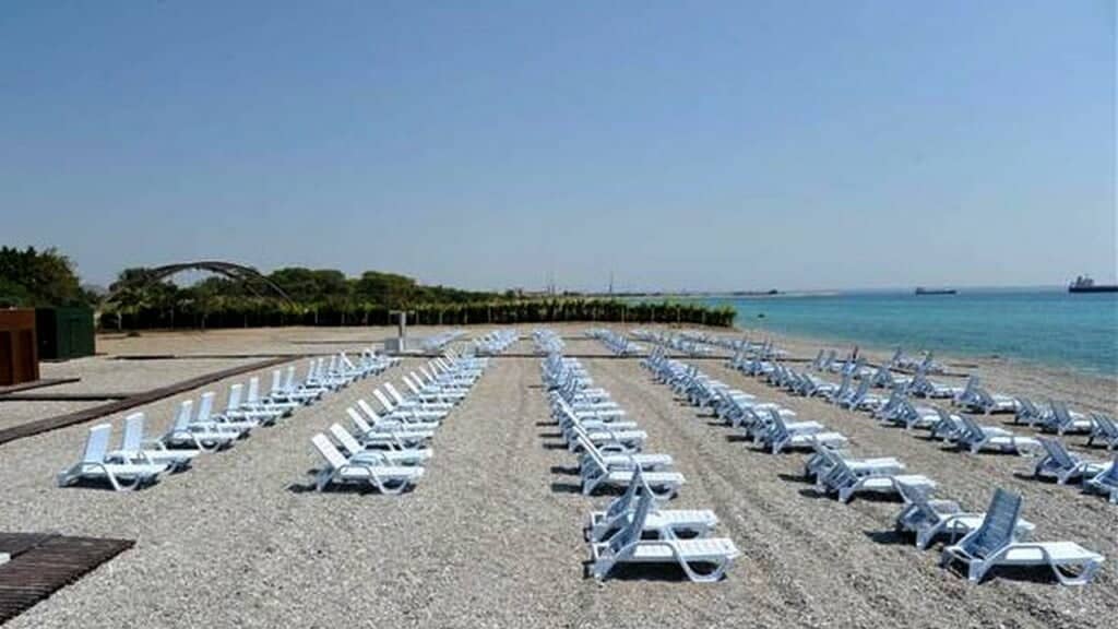 Antalya beaches for women 